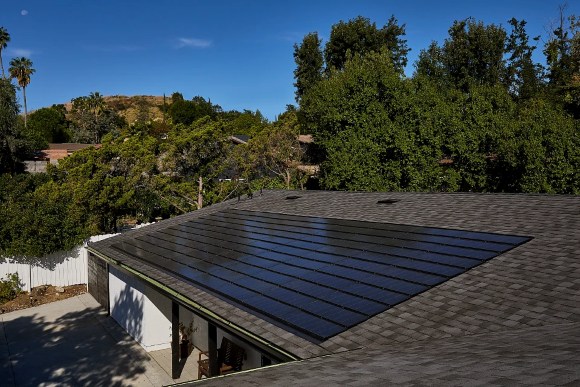 Certainteed solar solstice shingle on residential home